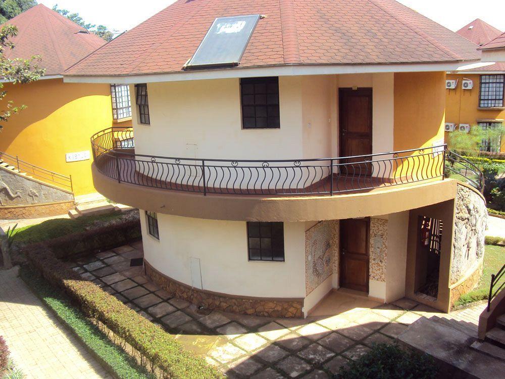 Silver Springs Hotel Kampala Extérieur photo