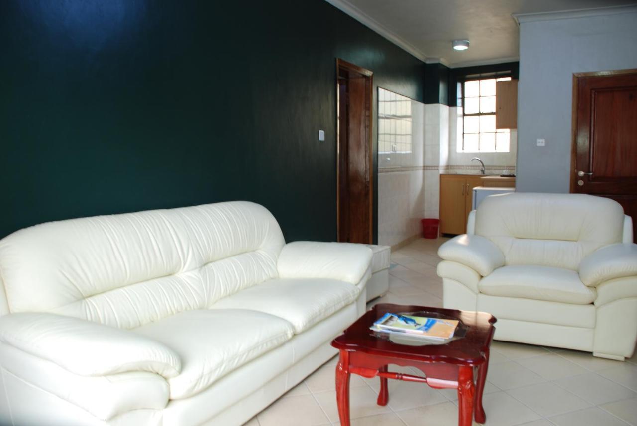 Silver Springs Hotel Kampala Extérieur photo