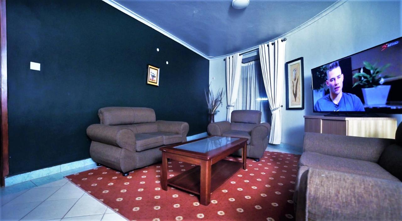Silver Springs Hotel Kampala Extérieur photo
