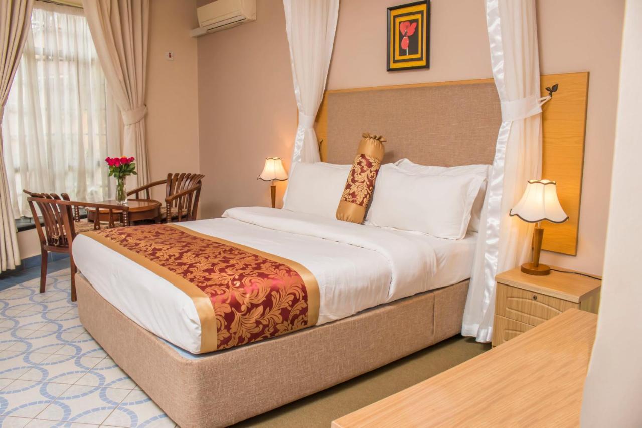 Silver Springs Hotel Kampala Extérieur photo