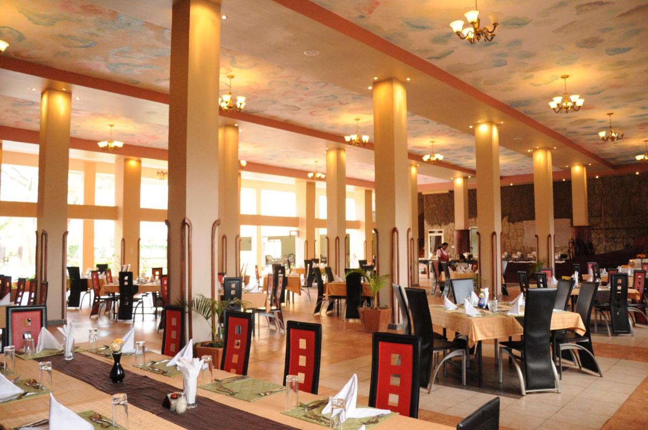 Silver Springs Hotel Kampala Extérieur photo
